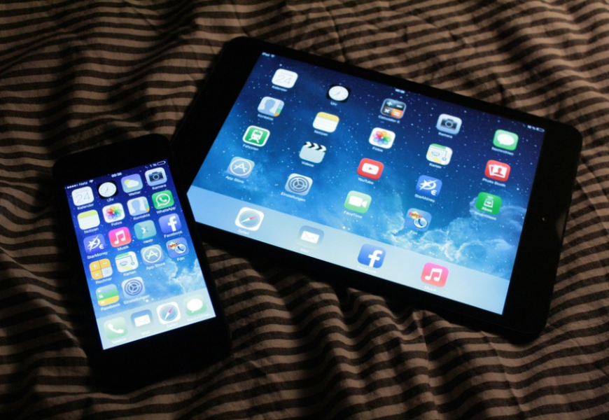 Comparing iPhone and iPad